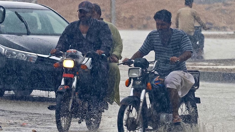 PMD releases Karachi rainfall figures after showers across city