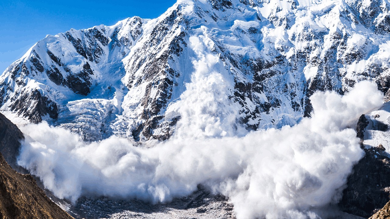 Four bodies recovered after Broad Peak avalanche as search continues for missing climbers