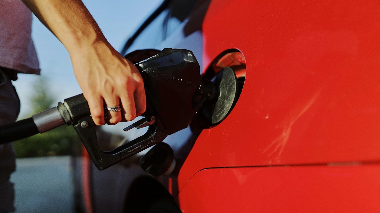 Govt increases petrol price by Rs0.39, high-speed diesel by Rs2.40