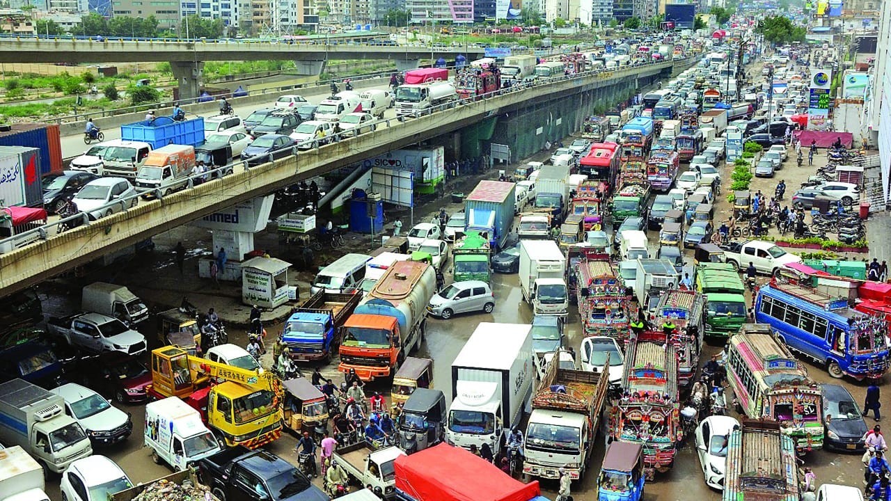 Traffic diversion announced from Qayyumabad to Korangi Crossing