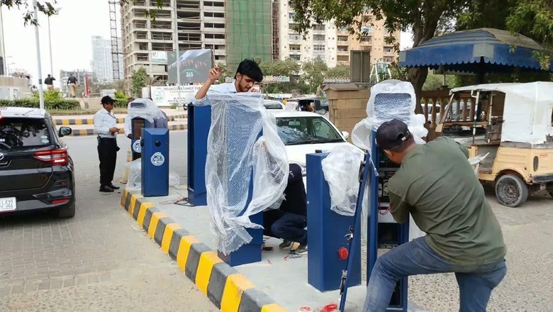 Karachi set to introduce smart digital parking system