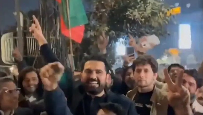 CM Afridi leads second day of Lahore street movement
