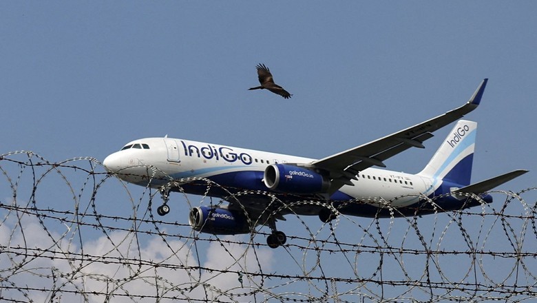 Pakistan extends airspace ban on Indian aircraft until Oct 24