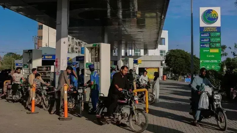 20-year-old bikes, rickshaws eligible for PM's fuel relief scheme
