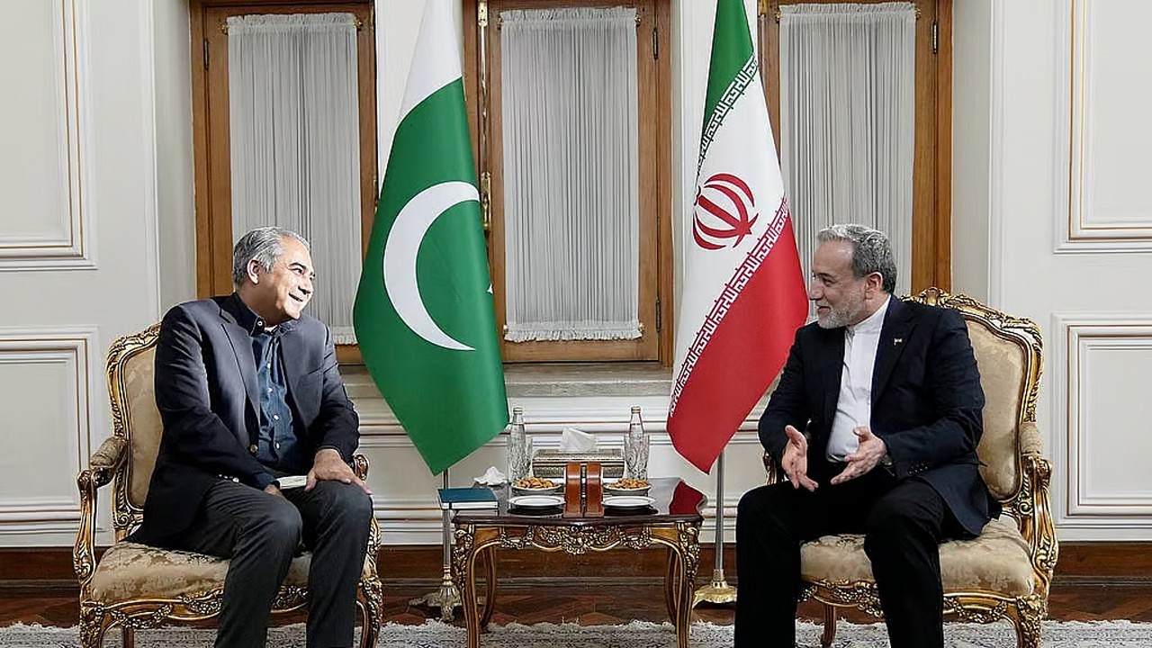 Naqvi to visit Tehran today for bilateral discussions: Iranian foreign ministry
