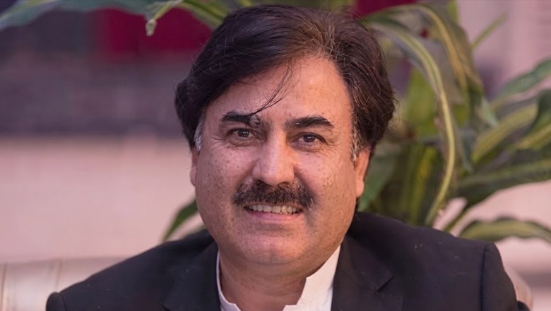 PTI's Shaukat Yousafzai denies reports of long march postponement