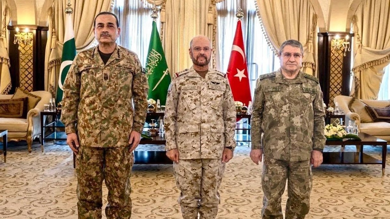 Pakistan, Saudi Arabia, Turkiye military chiefs discuss ways to advance defence cooperation