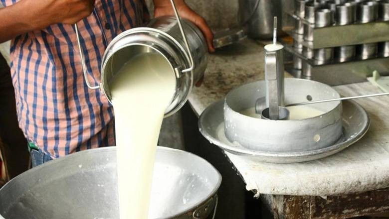 Karachi dairy farmers seek Rs60 per litre hike in milk price