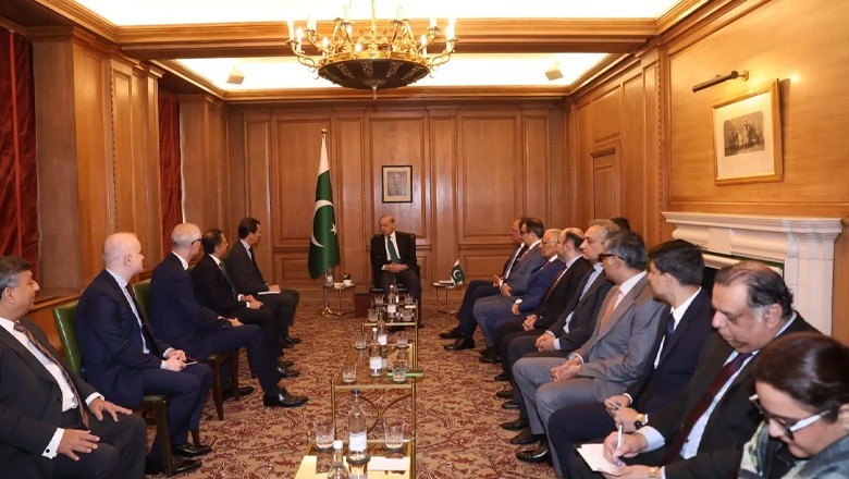 Shehbaz urges international financial firms to expand operations in Pakistan