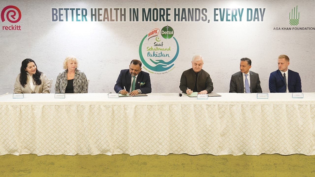Putting better health in more hands: Reckitt Pakistan unveils saaf sehatmand Pakistan in partnership with Aga Khan Foundation