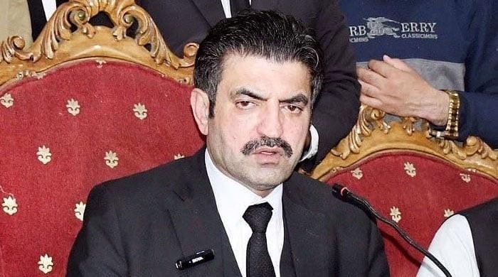Sher Afzal Marwat claims federal govt prepared to impose emergency amid long march