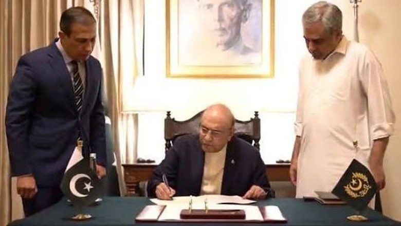President Zardari makes history with third Governor’s Rule proclamation