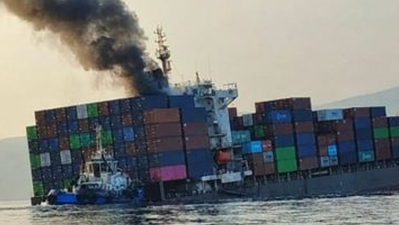 Singapore-flagged container ship sinks near Hormuz after being hit by projectile