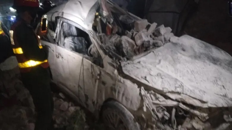 5 men in their 20s die as speeding car hits divider, catches fire in Multan