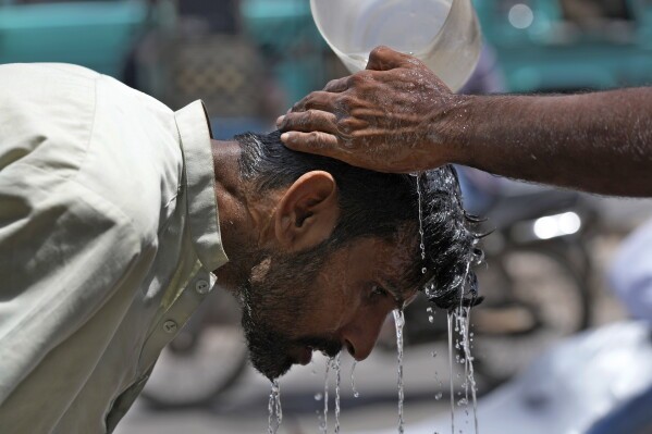 Karachi likely to experience intense heat until Friday