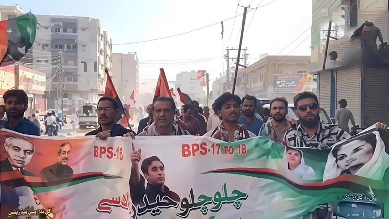 Hyderabad PPP workers protest in Karachi over 38 months of unpaid salaries