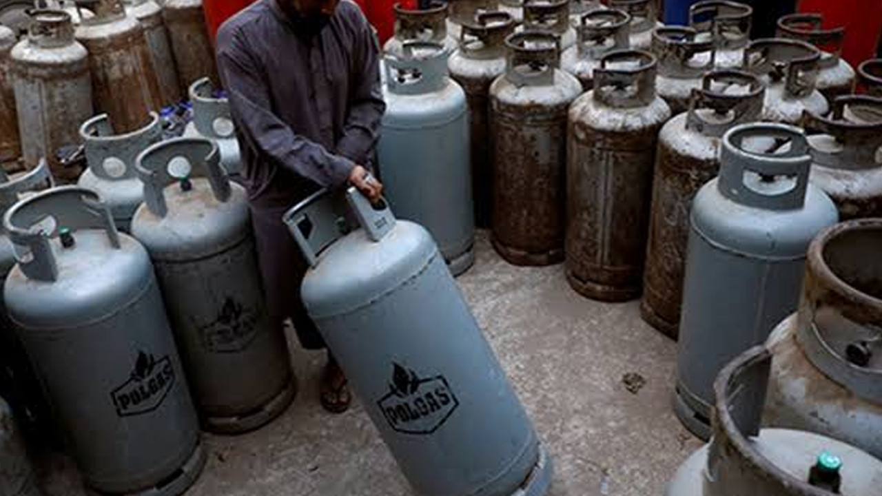 LPG prices remain high at Rs600–650 per kg in several cities