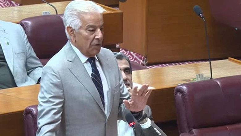 Khawaja Asif hits back at Fazl over Tehran huddle remarks