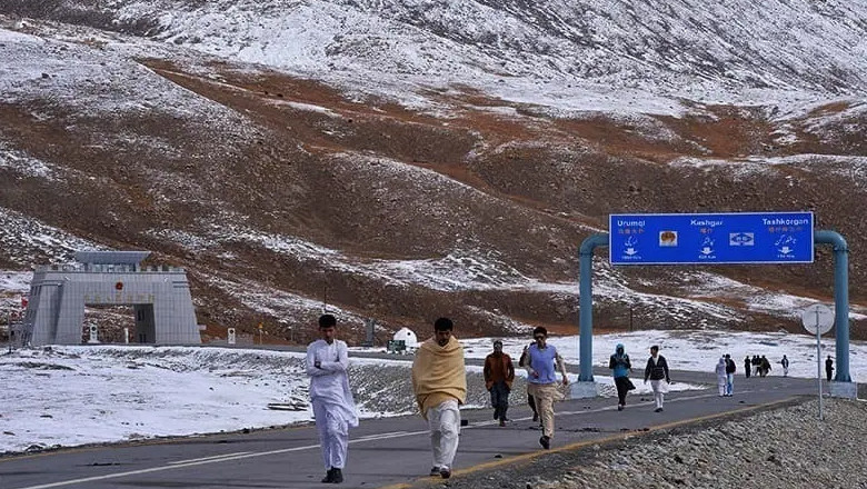 Pakistan, China sign deal to fast-track agricultural trade at Khunjerab border