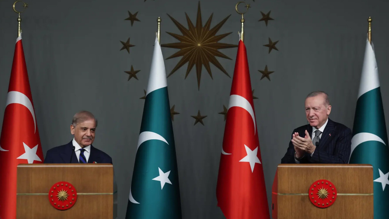 PM Shehbaz describes Pakistan-Turkiye ties as historic friendship evolving into multifaceted strategic partnership