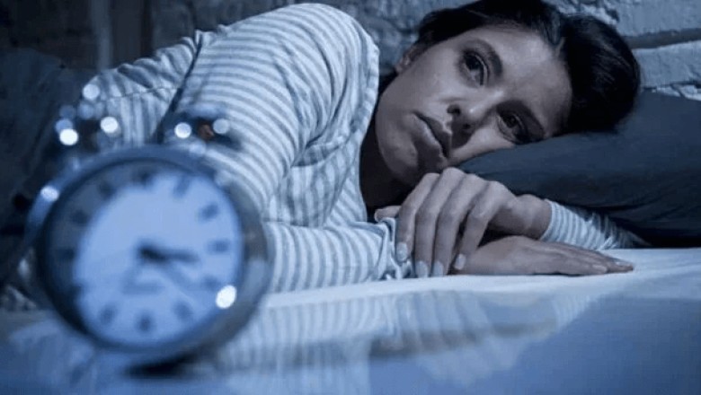نیند کی کمی یا بےخوابی کیوں ہوتی ہے ؟ جانیے