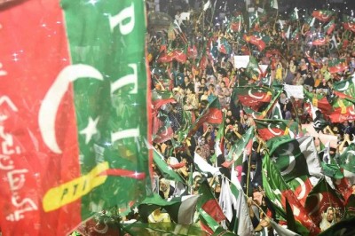 مرکزی قیادت الیکشن کے نام پر ڈھونگ کرنے جارہی ہے، بانی رہنما پی ٹی آئی