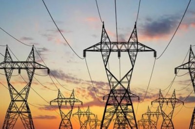 کراچی کے صارفین پر بجلی بم گرانے کی تیاری