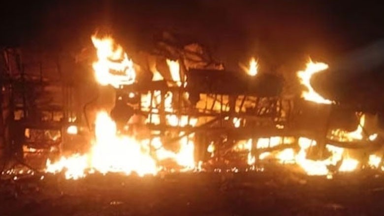 بی جے پی رہنما کی بس کو حادثہ، مسافر جلکر بھسم ہوگئے