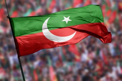 پی ٹی آئی کو بڑا دھچکا، اہم رہنماؤں کے کاغذات نامزدگی مسترد، مراد سعید بھی شامل