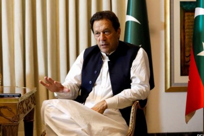 عمران خان کا امیدواروں کے ٹکٹ تبدیل کرنے کا اعلان