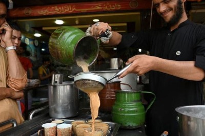 دن میں تین کپ چائے پینے والوں کا بڑھاپا دیر سے آتا ہے، تحقیق