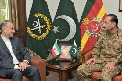 ایرانی وزیر خارجہ کی آرمی چیف سے ملاقات، دہشت گردی پر قابو پانے کیلیے بڑا فیصلہ