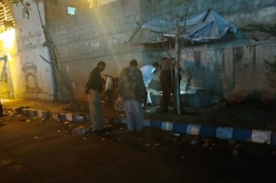 کراچی میں الیکشن کمیشن کے آفس کے باہر زور دار دھماکا