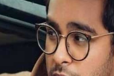 عاصم اظہر کا آئی ایس پی آر پروجیکٹ کے حوالے سے انکشاف، پی ٹی آئی کو ووٹ دینے پر زور