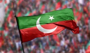 سیاسی جماعتوں کے اتحاد کے باوجود پی ٹی آئی کا چند گھنٹوں میں وفاقی حکومت بنانے کا دعوی