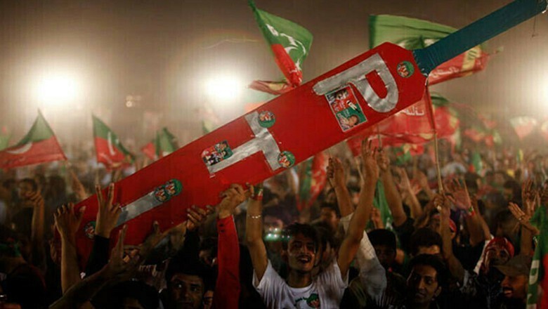 بلے کے نشان کا حصول، پی ٹی آئی نے بڑا فیصلہ کرلیا