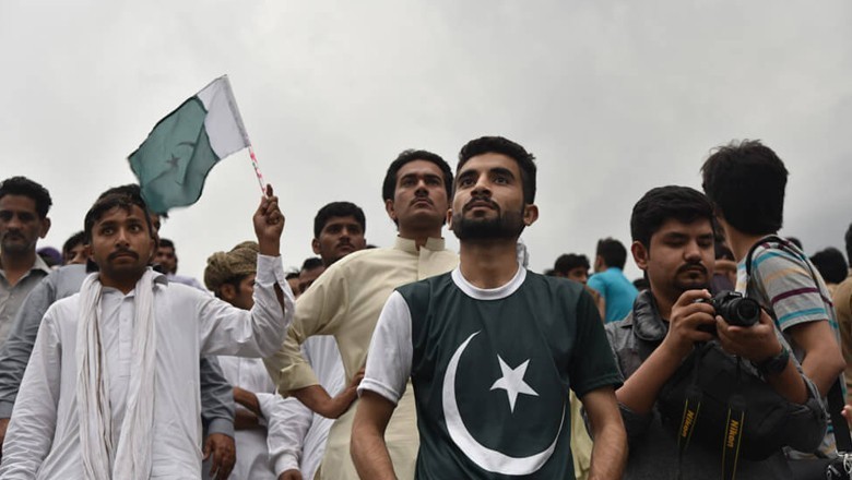 سروے: 75 فیصد افراد کو اپنے پاکستانی ہونے پر فخر ہے
