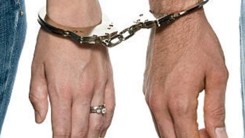 کراچی، شوہر کے ساتھ ڈکیتی کرنے والی خاتون گرفتار، کئی موبائل برآمد