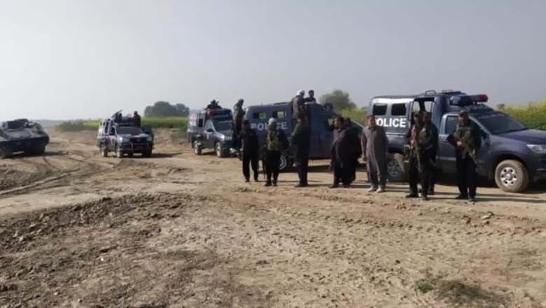 کچے کے ڈاکوؤں نے مریدوں کے پاس چندے کیلئے جانے والے 3 پیر اغوا کرلیے...