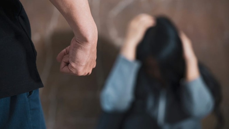 85 فیصد پاکستانی مرد گھریلو تشدد کے مخالف، 9 فیصد حامی نکلے