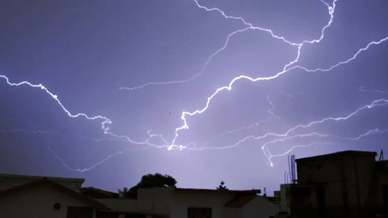 پنجاب اور بلوچستان میں آسمانی بجلی گرنے کے واقعات میں 24 افراد جاں بحق