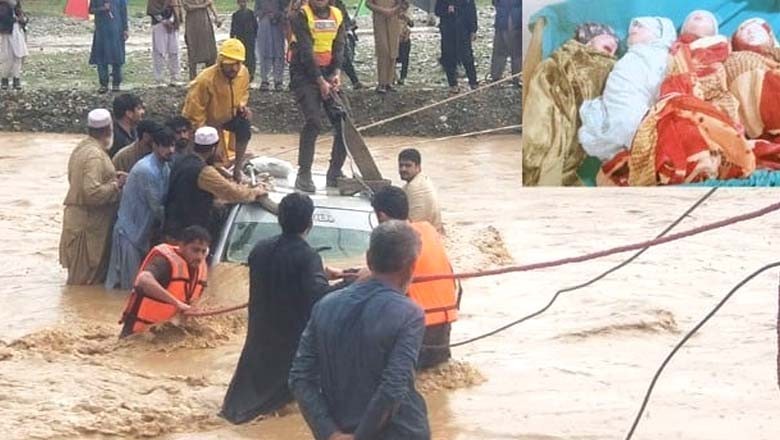 برساتی نالے میں پھنسنے والی خاتون نے 4 بچوں کو جنم دے دیا