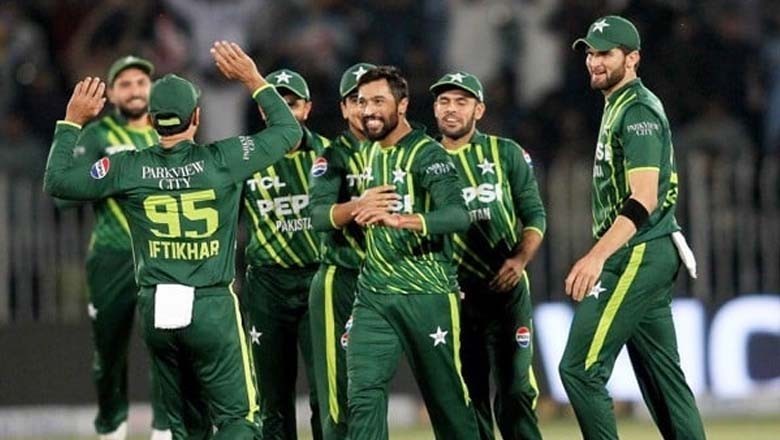 پاکستان کا آئرلینڈ اور انگلینڈ سیریز کے لیے 18 رکنی اسکواڈ کا اعلان