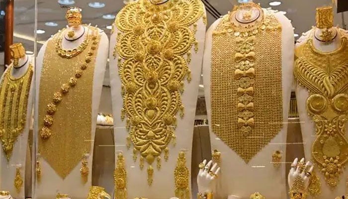 سونے کی فی تولہ قیمت مزید کم ہوگئی