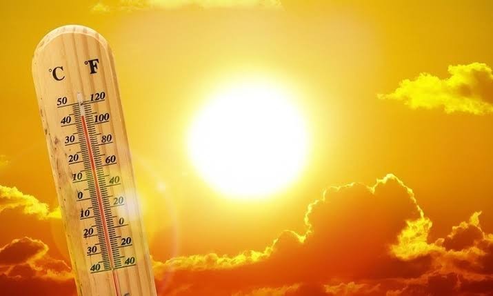 کراچی میں گرمی کی شدید شدت برقرار رہنے کا امکان