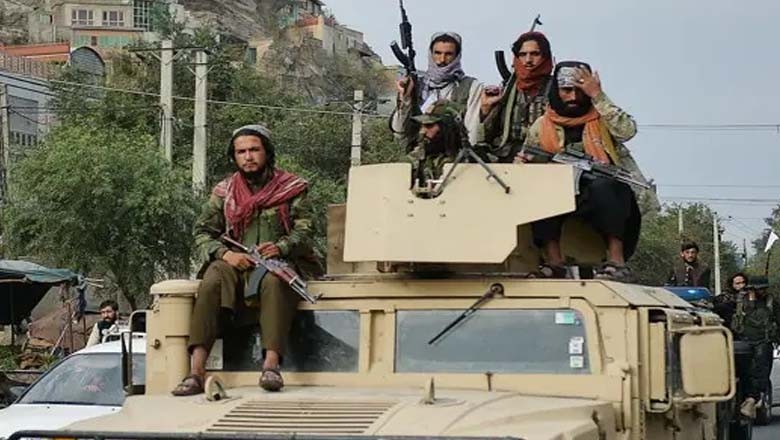 افغانستان میں طالبان ملٹری کی گاڑی پر حملہ ، 6 ہلاک، 8 زخمی