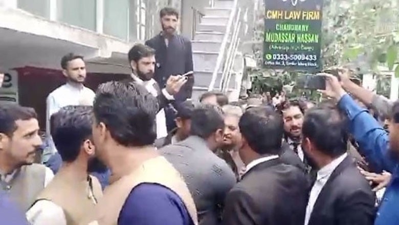 نو مئی پر ریلی نکالنے کے دوران گرفتار پی ٹی آئی کے کارکنان کو عدالت نے رہا کردیا
