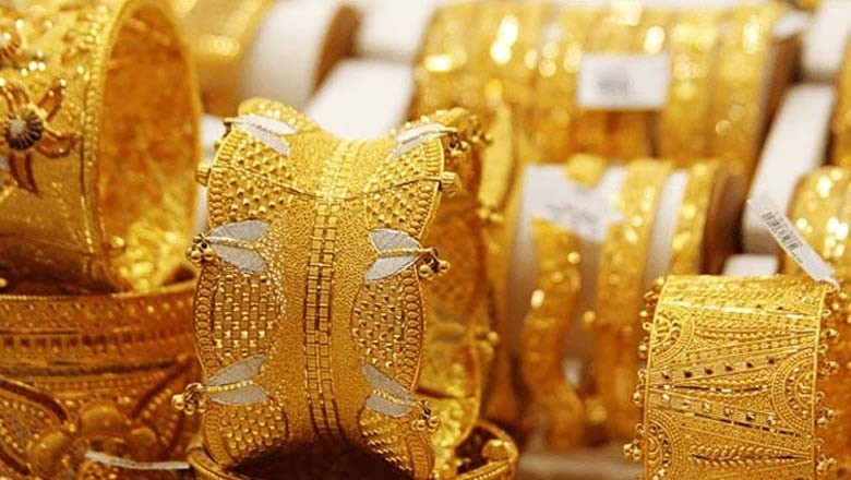 ملک میں سونے کی فی تولہ قیمت مزید کم ہوگئی