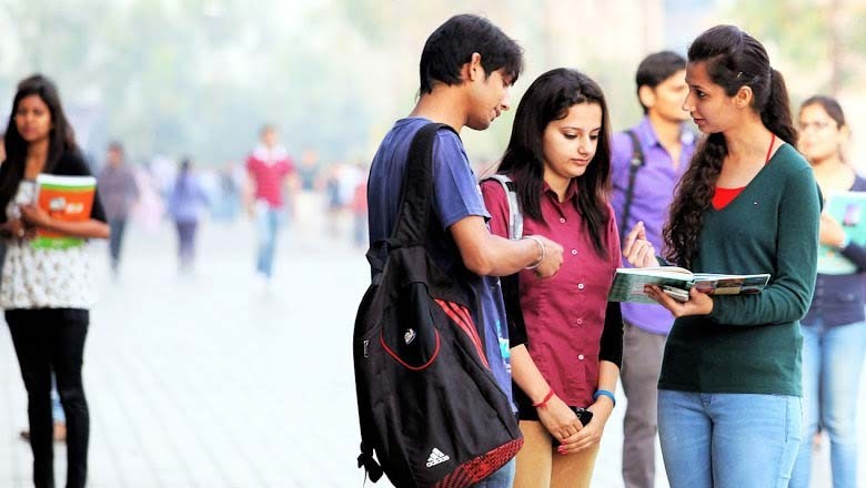 کینیڈا کے دروازے بھارتی طلبہ پر بند، سینکڑوں ڈی پورٹ