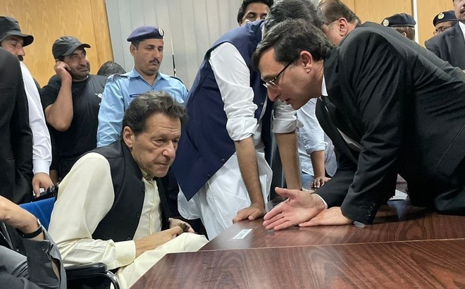 عمران خان جلد جیل سے باہر ہوں گے، بیرسٹر گوہر
